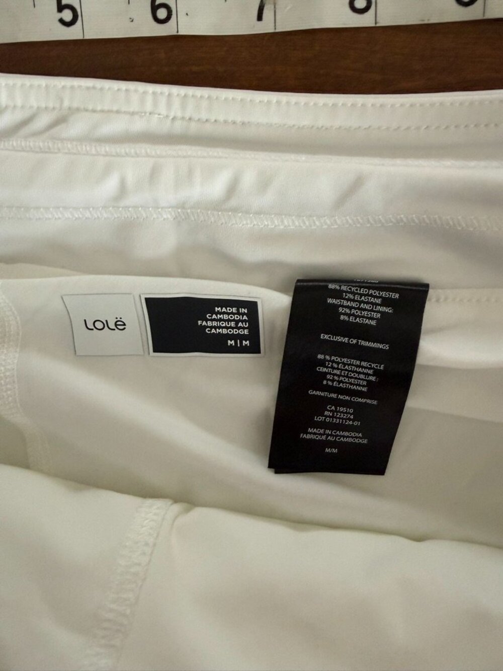 $90 Retail Lolë White Pleated Tennis Skort Built-In Shorts Athletic Skirt Medium - Picture 3 of 10